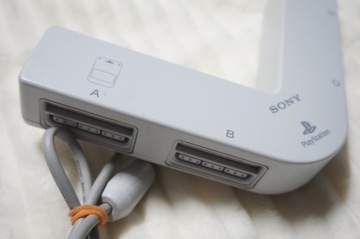 PS One MULTITAP SONY SCPH-1070