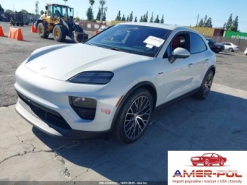 Porsche Macan 2024 Porsche Macan PORSCHE MACAN ELECTRIC 4 Elektryczny 382KM