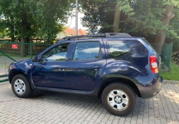 Dacia Duster I SUV Facelifting 1.2 TCe 125KM 2015 Dacia Duster Dacia Duster benzyna Nawigacja Klimatyzacja Tempomat 1.2, zdjęcie 4