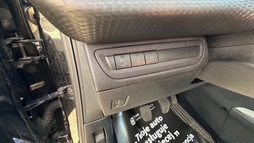 Peugeot 2008 I SUV Facelifting 1.6 BlueHDi 99KM 2017 Peugeot 2008 Raty 1.6 hdi 100KMPanorama chromy serwis ASO wersja STYLE Gwa, zdjęcie 34