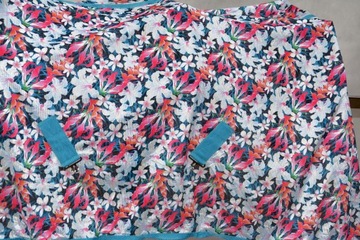 DERKA SIATKOWA Z PASAMI 125CM