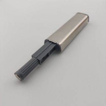 ДВЕРНОЙ АМОРТИЗАТОР НАКЛАДКА НА НАЖМИТЕ, ЧТОБЫ ОТКРЫТЬ МЕТАЛЛ С МАГНИТОМ