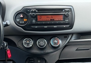 Toyota Yaris III Hatchback 5d Facelifting 1.33 Dual VVT-i 99KM 2017 Toyota Yaris salon Polska, instalacja gazowa 1.3 BenzynaLPG 99KM, zdjęcie 5