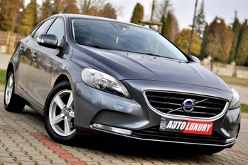 Volvo V40 II Hatchback 1.6 D2 115KM 2012 Volvo V40 1,6 HDi 115Km Ledy Digital Navi City, zdjęcie 2