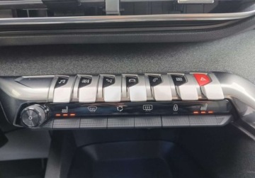 Peugeot 3008 II Crossover Facelifting  1.5 BlueHDi 130KM 2022 Peugeot 3008 1.5 BlueHDI 130KM Allure Vat 23 Automat Hak 1.5 Diesel 130KM, zdjęcie 26