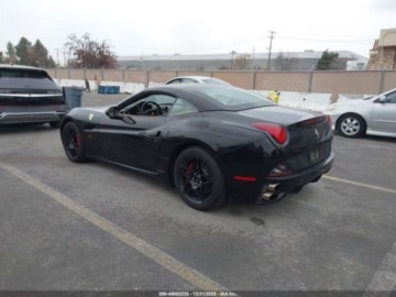 Ferrari California 2011 Ferrari California 2011 4.3 Benzyna 453KM, zdjęcie 3