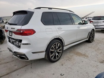BMW X7 2022 BMW X7 M50I 2022 4.4l 4.4 Benzyna 523KM, zdjęcie 3