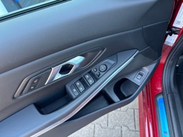 BMW Seria 3 G20-G21 Limuzyna 2.0 318i 156KM 2025 BMW 318 Mpakiet,KeyLess,fotele sport,Ambient,tempo, zdjęcie 11