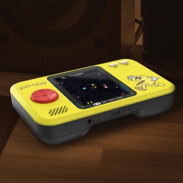 Мини-портативная ретро-консоль Pac-Man POCKET PLAYER PRO