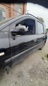 DVEŘE PŘEDNÍ LEVÉ HYUNDAI MATRIX 2006 ČERNÁ