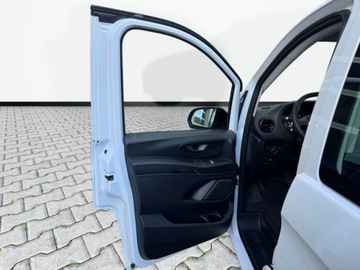 Mercedes Vito W447 2022 Mercedes-Benz Vito 2.0 Diesel 136KM, zdjęcie 9