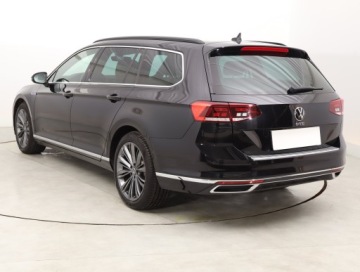 Volkswagen Passat B8 GTE Variant Facelifting 1.4 TSI Plug-In-Hybrid 218KM 2020 VW Passat 1.4 GTE, Automat, Skóra, Navi, Klima, zdjęcie 3