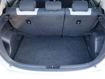 Toyota Yaris III Hatchback 5d Facelifting 2017 1.5 Dual VVT-iE 111KM 2020 Toyota Yaris 1.5 Dual VVT-i, Salon Polska, zdjęcie 12