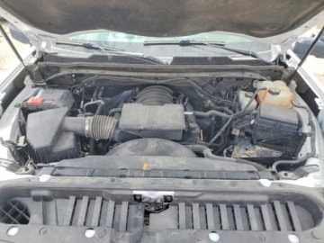 Chevrolet Silverado II 2022 Chevrolet Silverado K2500 Heavy Duty 2022 6.6 Benzyna 401KM, zdjęcie 6
