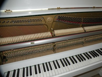 NORDISKA PIANO белый, как новый.