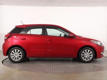 Hyundai i20 II Coupe 1.2 MPI 84KM 2017 Hyundai i20 1.2, Navi, Klima, Tempomat, Parktronic, zdjęcie 5