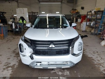 Mitsubishi Outlander III 2023 Mitsubishi Outlander SE S-AWC 2023 2.5l 2.5 Benzyna 181KM, zdjęcie 7