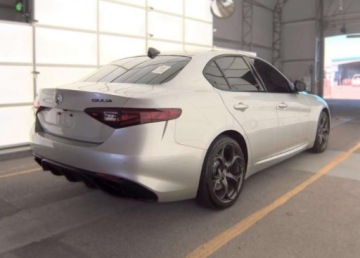 Alfa Romeo Giulia II Sedan Facelifting 2.0 Turbo 280KM 2021 Alfa Romeo Giulia Alfa Romeo Giulia Veloce TI Q4 2.0 Benzyna 280KM, zdjęcie 4