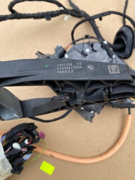 BMW 5 G30 G31 ZÁMEK DVEŘE SVAZEK PRAVÝ PŘEDNÍ 7477688 7491206