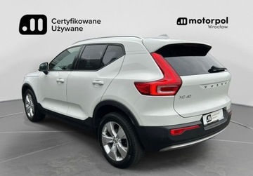 Volvo XC40 Crossover 1.5 T3 163KM 2021 Volvo XC 40 Momentum Pro, GPS, Kamera, Tempomat, Rozpoznawanie znakow,Bezw, zdjęcie 1