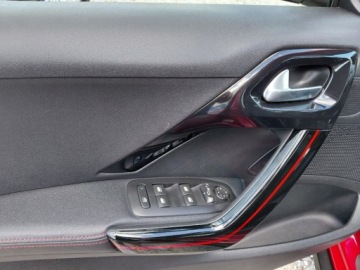 Peugeot 2008 I SUV Facelifting 1.6 BlueHDi 120KM 2018 Peugeot 2008 GT-Line Navi Klimatronik Sensor Elektryka PDC Alu 1.6 Diesel, zdjęcie 8