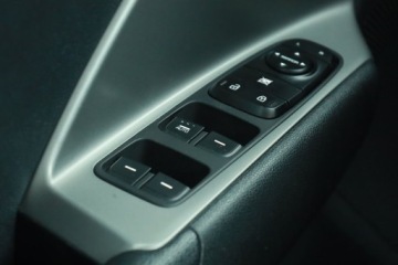Kia Niro I Crossover 1.6 GDi Hybrid 141KM 2016 Kia Niro Hybrid, Automat, Klima, Klimatronic, zdjęcie 13