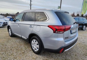 Mitsubishi Outlander III SUV Facelifting 2017 2.0 150KM 2017 Mitsubishi Outlander Mitsubishi Outlander 2.0 2WD CVT Diamant Edition 2.0, zdjęcie 5