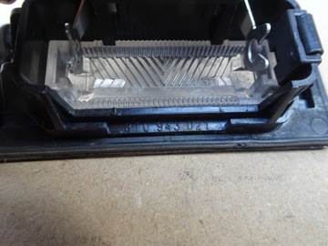 AUDI A4 B8 FABIA II LAMPA OSVĚTLENÍ TABULKY 8T0943021
