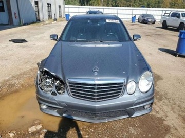 Mercedes Klasa E W211 2008 Mercedes-Benz Klasa E 63 Amg 2008 6.2 Benzyna 507KM, zdjęcie 5