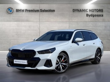 BMW Seria 5 G90-91 Touring 2.0 520d 197KM 2024 BMW 520 M Pakiet,M Pro,HAK, KeyLess, IconicGlow, S