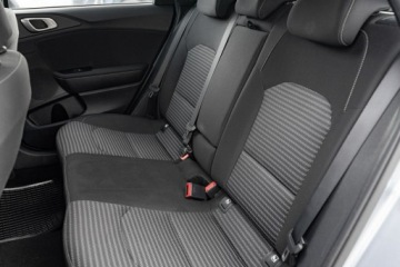 Kia Ceed III Kombi Facelifting 1.5 T-GDI 160KM 2023 Kia Cee'd WND7536C#1.5 T-GDI M DCT 2 stref klima, zdjęcie 22