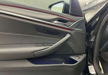 BMW Seria 5 G30-G31 Limuzyna Facelifting 3.0 530d 286KM 2023 BMW Seria 5 530d xDrive, M Pakiet, Hak, Gwarancja, Faktura 23, Bezwypadkowy, zdjęcie 15