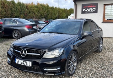 Mercedes Klasa C W205 2014 Mercedes-Benz Klasa C Wersja Avantgarde AMG 3.5 Benzyna 231KM, zdjęcie 1