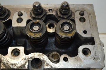 Mercedes R107 SL SLC 350 3.5 M116 Головка правая