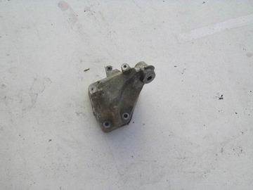 MERCEDES W166 UCHYCENÍ DRŽÁK MOTORU A6422236304