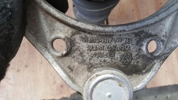 CAYENNE TLUMIČ PRAVÝ PŘEDNÍ 7L5412022AA 3.2 B