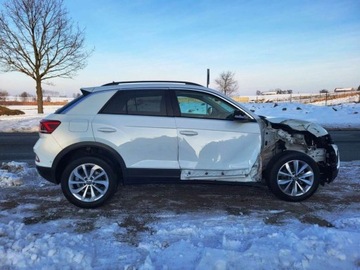 Volkswagen T-Roc I SUV Facelifting 1.0 TSI 110KM 2023 Volkswagen T-Roc 1.0 TSI 202 Benzyna 110KM, zdjęcie 7