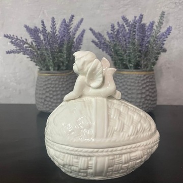 Белая винтажная керамическая шкатулка с фигуркой ангела