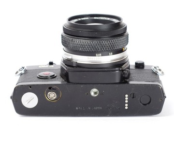 У OLYMPUS OM-4 ПОВРЕЖДЕН ТОЛЬКО КОРПУС БЕЗ ОБЪЕКТИВА