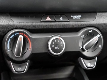 Kia Stonic I Crossover Facelifting 1.2 DPI 79KM 2025 KIA Stonic 1.2 Crossover 79KM 2025, zdjęcie 9