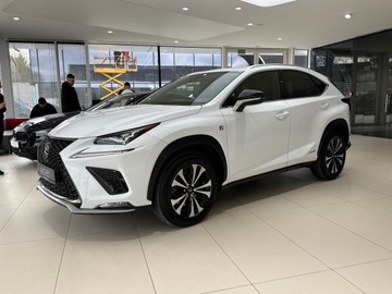 Lexus NX I SUV Facelifting 300h 197KM 2020 Lexus NX 300H F Sport, Kamera cofania, LED, 1 właś