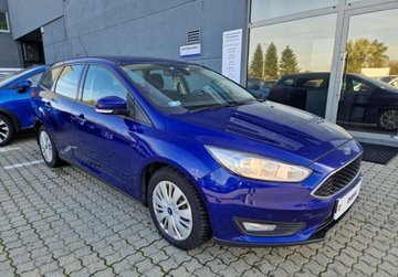 Ford Focus III Kombi Facelifting 1.5 TDCi 95KM 2017 Ford Focus Ford Focus 1.5 TDCiEcoBlue 95 KM M6 SalonPLSerwisASOFVMarza, zdjęcie 3