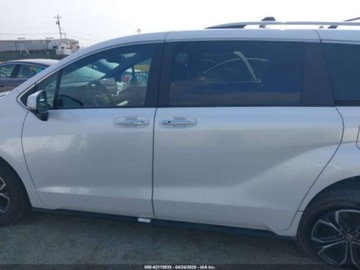 Toyota Sienna III 2025 Toyota Sienna Platinum 2025 2.5l 2.5 Hybryda 245KM, zdjęcie 2