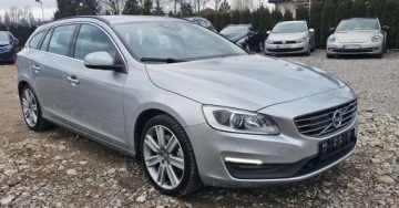 Volvo V60 I 2016 Volvo V60 2.0 Moc 240 KM benzyna - GAZ 2.0 Benzyna 240KM, zdjęcie 10