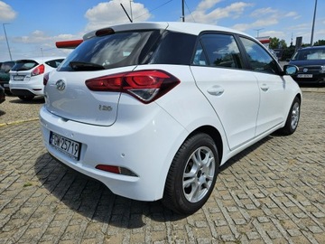 Hyundai i20 I Hatchback 5d Facelifting 1.4 CVVT 100KM 2015 Hyundai i20 1,4 benzyna 100KM automat salon polska, zdjęcie 2