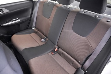 Subaru Impreza III Hatchback 2.0 i 150KM 2010 Subaru Impreza XV 2.0 150KM 4X4 AUTOMAT przebieg 135 tys km SPORTOWE FOTELE, zdjęcie 14