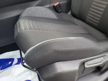 Peugeot 3008 II Crossover Facelifting  1.2 PureTech 130KM 2023 Peugeot 3008 1.2l benzyna 131KM *Bezwypadkowy * 18808km * gwarancja Serwis, zdjęcie 5