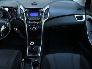 Hyundai i30 II Wagon 1.4 CRDi 90KM 2012 Hyundai i30 1.4 CRDi, Klima, Parktronic,ALU, zdjęcie 7