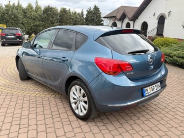 Opel Astra J GTC 1.4 Turbo ECOTEC 140KM 2013 Opel Astra 1.4t 140KM Serwis Gotowy do jazdy 1.4 Benzyna 140KM, zdjęcie 25