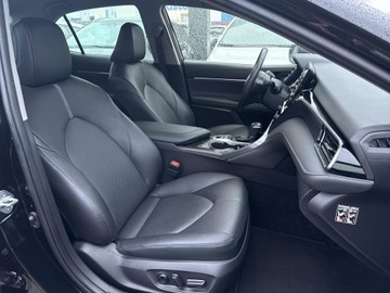 Toyota Camry IX Sedan 2.5 Hybrid Dynamic Force 218KM 2023 Toyota Camry 2.5 Hybrid Comfort CVT 2.5 Hybrid Com, zdjęcie 8